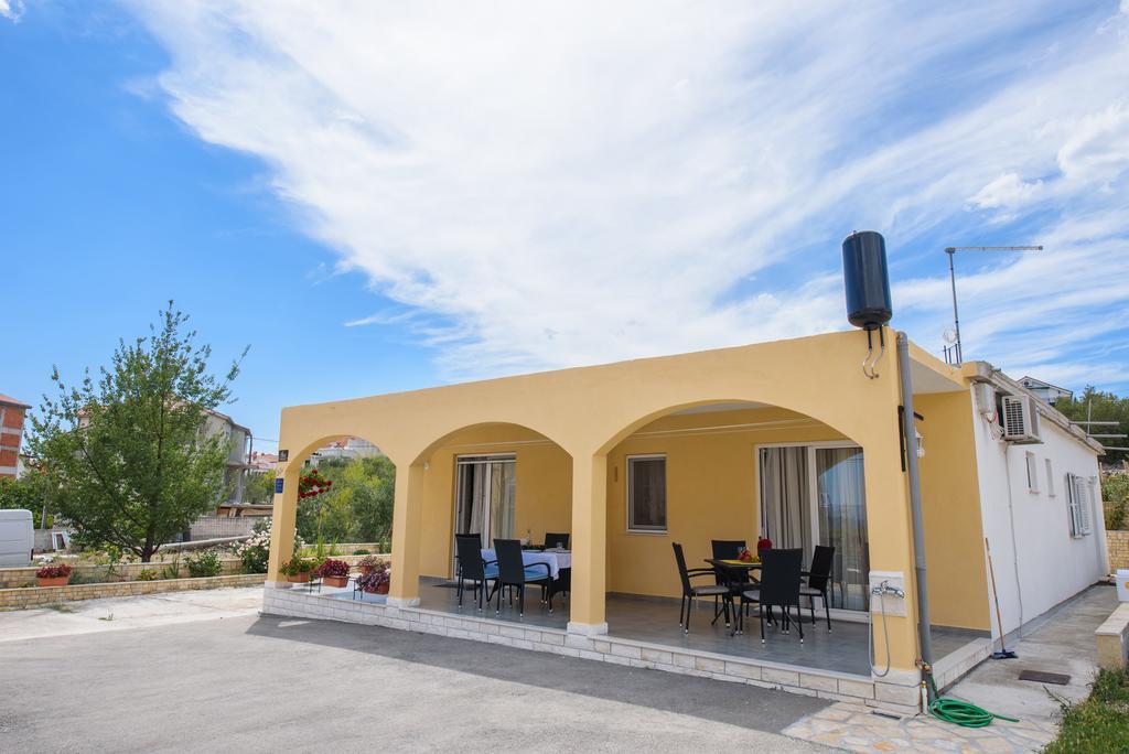 Apartments Patricia Trogir Buitenkant foto