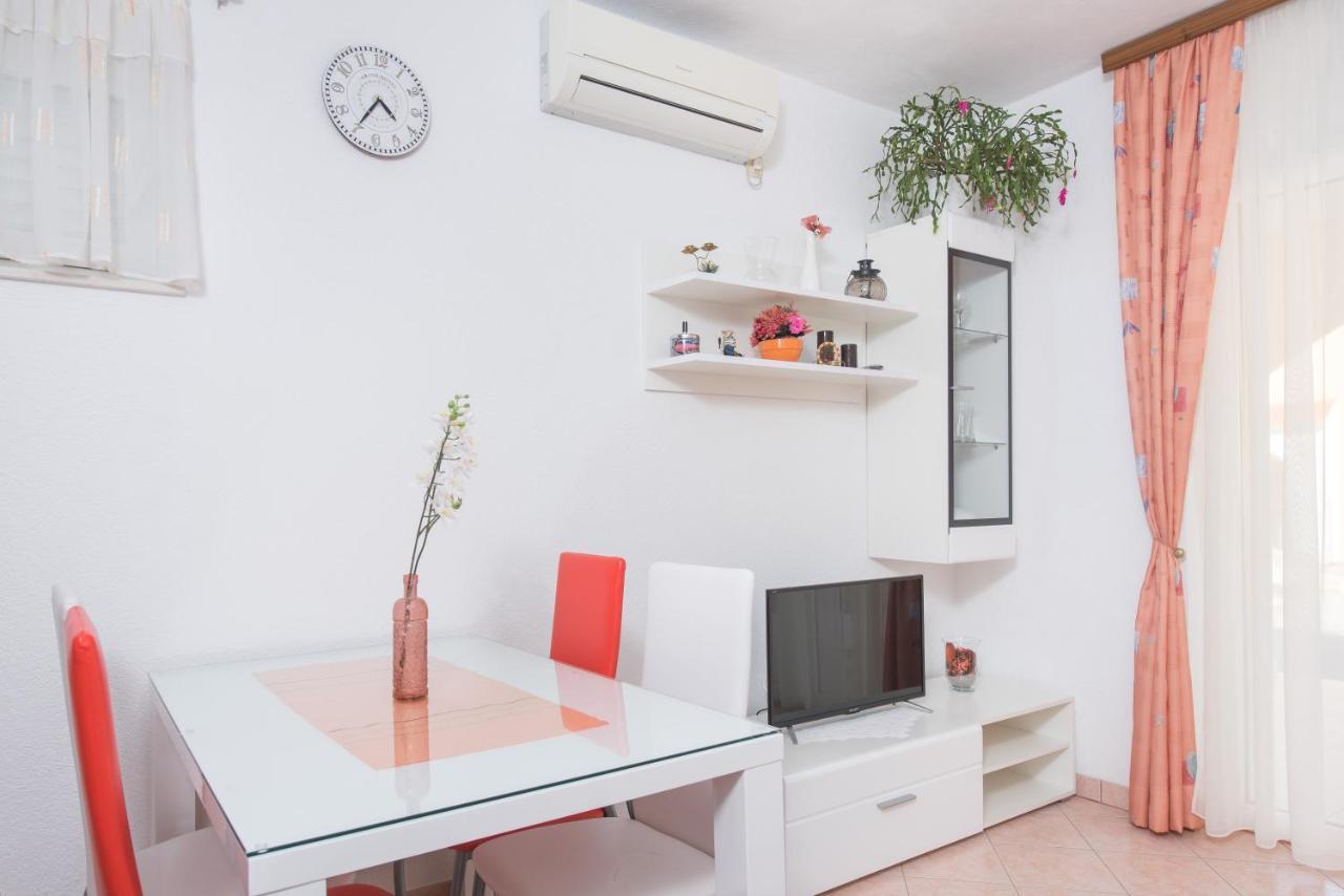 Apartments Patricia Trogir Buitenkant foto